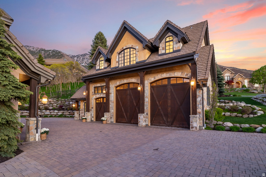 18 SNOW FOREST LN Sandy, UT 84092