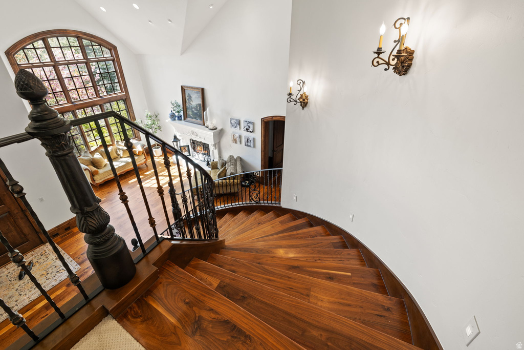 18 SNOW FOREST LN Sandy, UT 84092