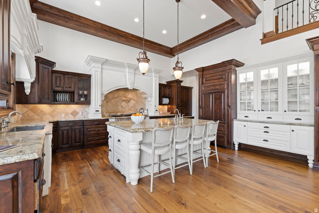 18 SNOW FOREST LN Sandy, UT 84092