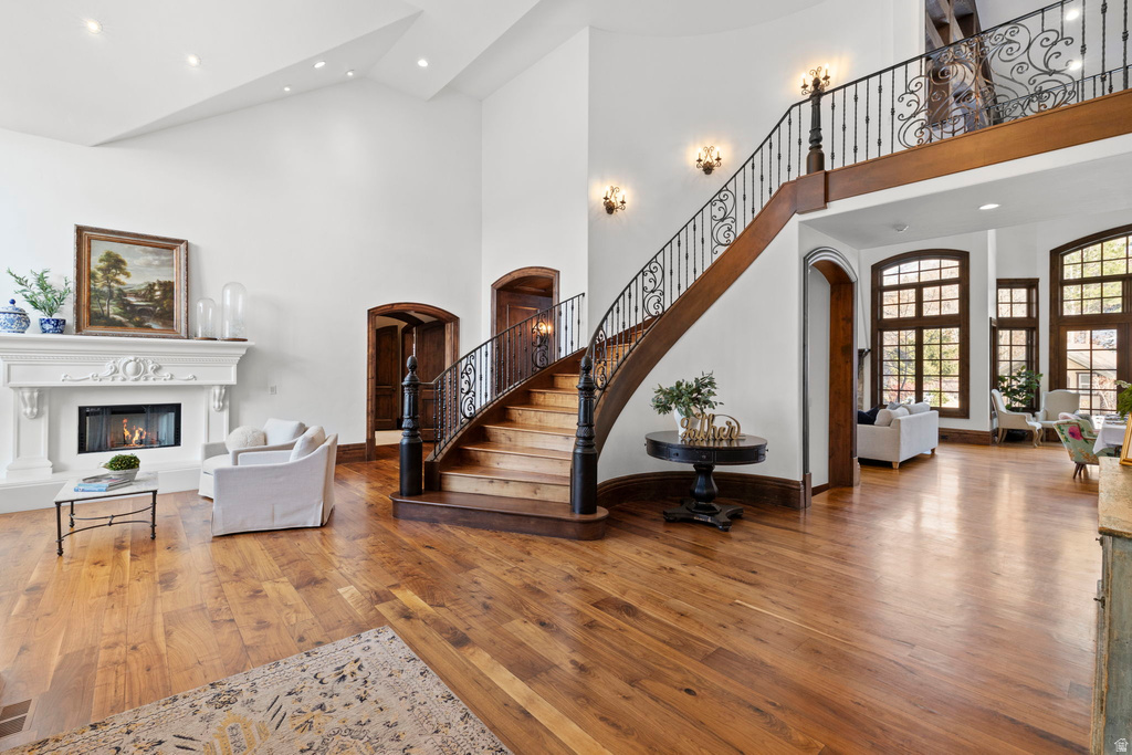 18 SNOW FOREST LN Sandy, UT 84092