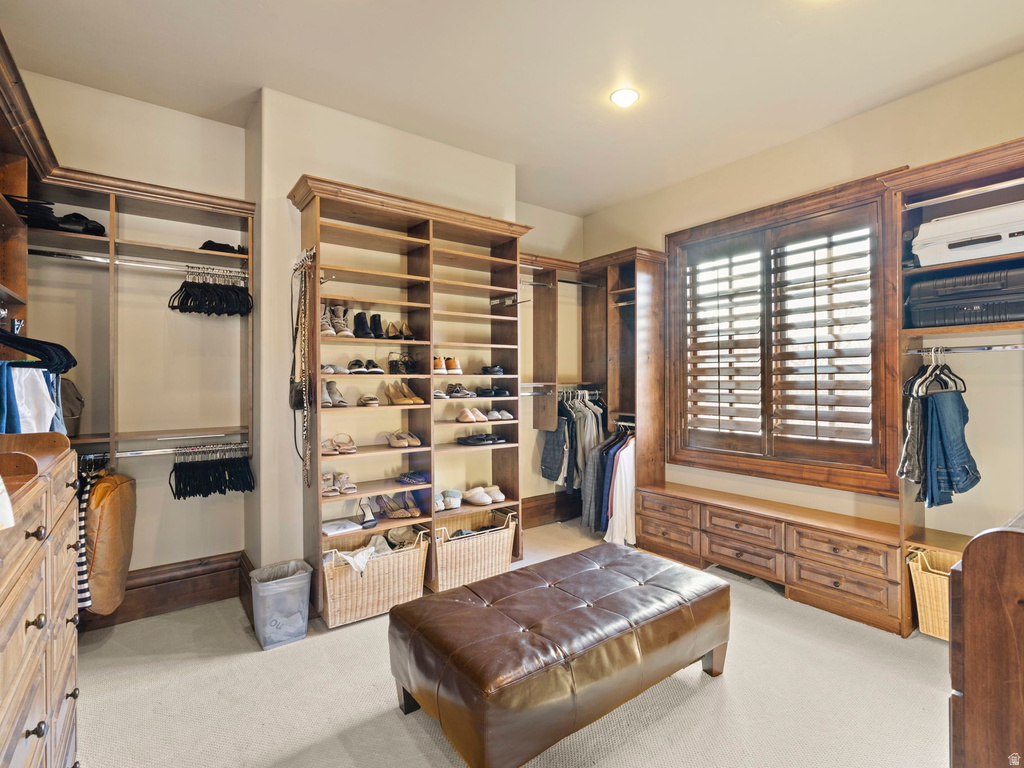 18 SNOW FOREST LN Sandy, UT 84092