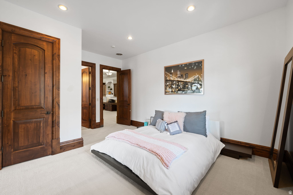 18 SNOW FOREST LN Sandy, UT 84092