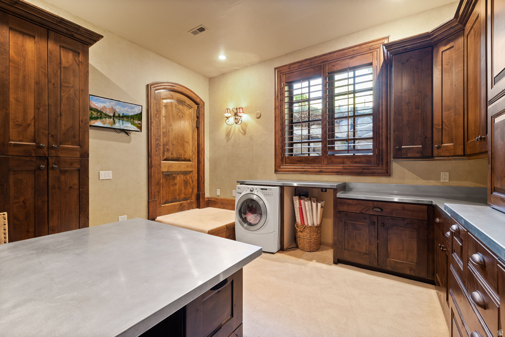 18 SNOW FOREST LN Sandy, UT 84092