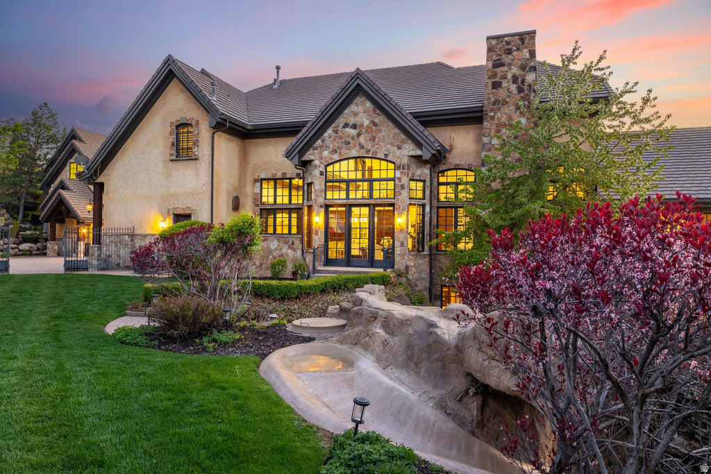 18 SNOW FOREST LN Sandy, UT 84092