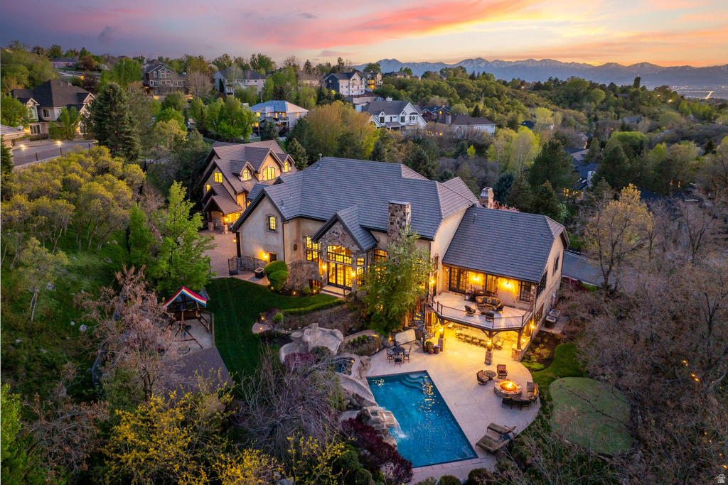 18 SNOW FOREST LN Sandy, UT 84092