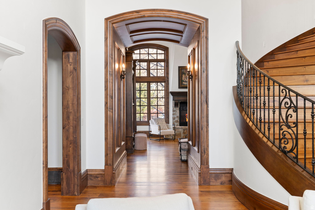 18 SNOW FOREST LN Sandy, UT 84092