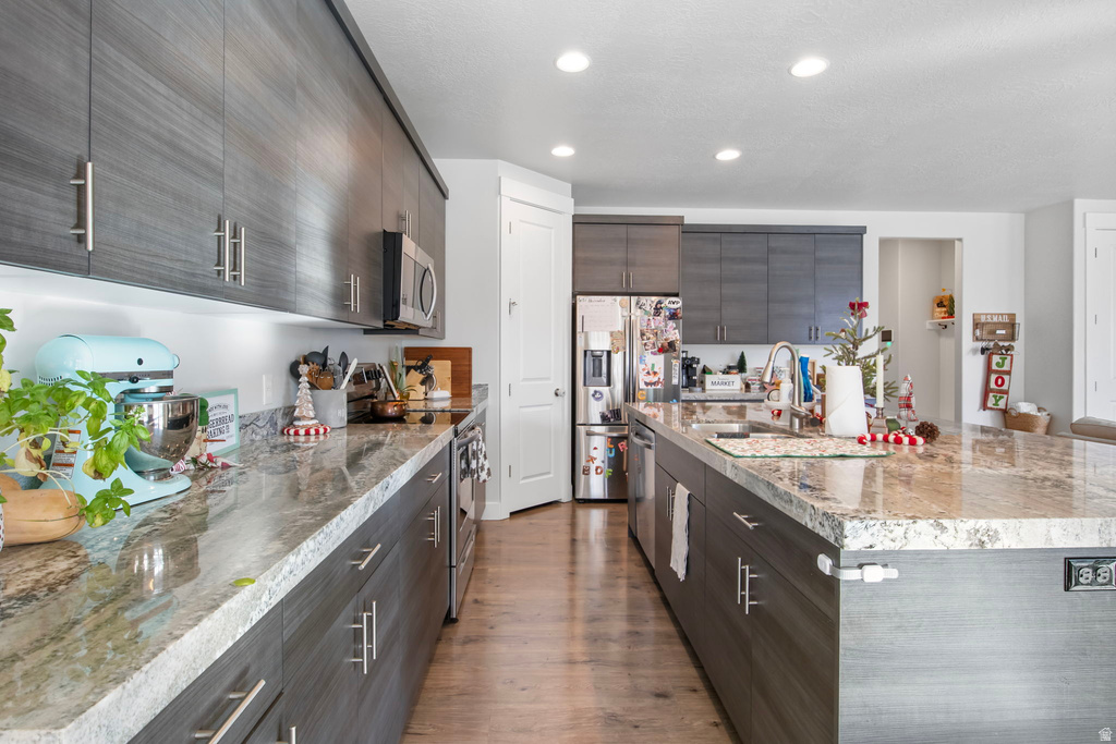 592 S 2150 W Lehi, UT 84043