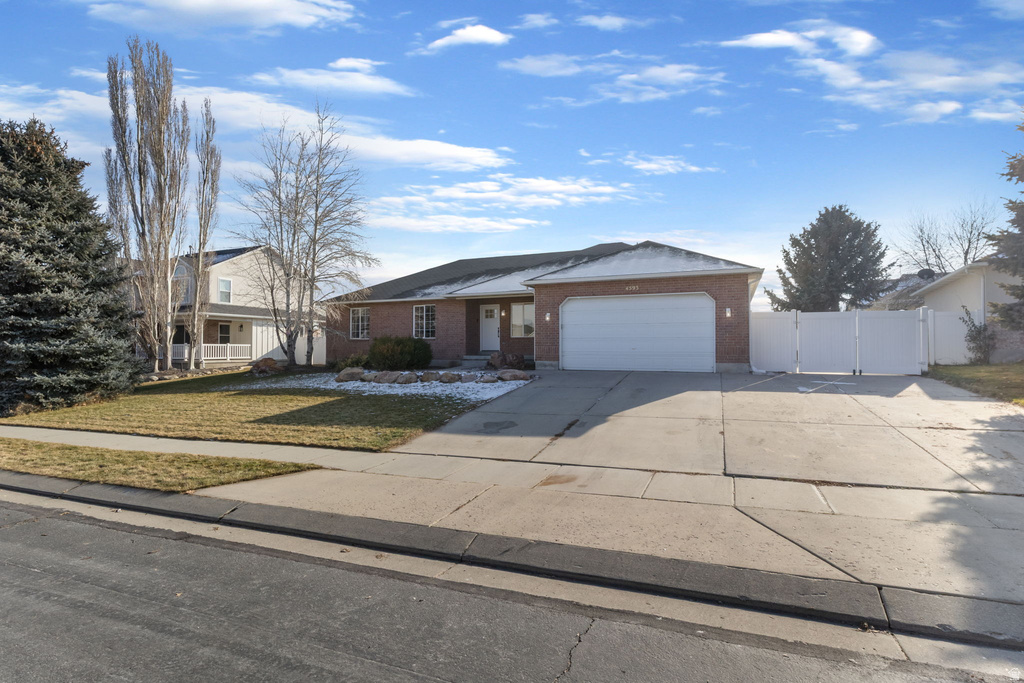 4593 W ELK LN West Jordan, UT 84088