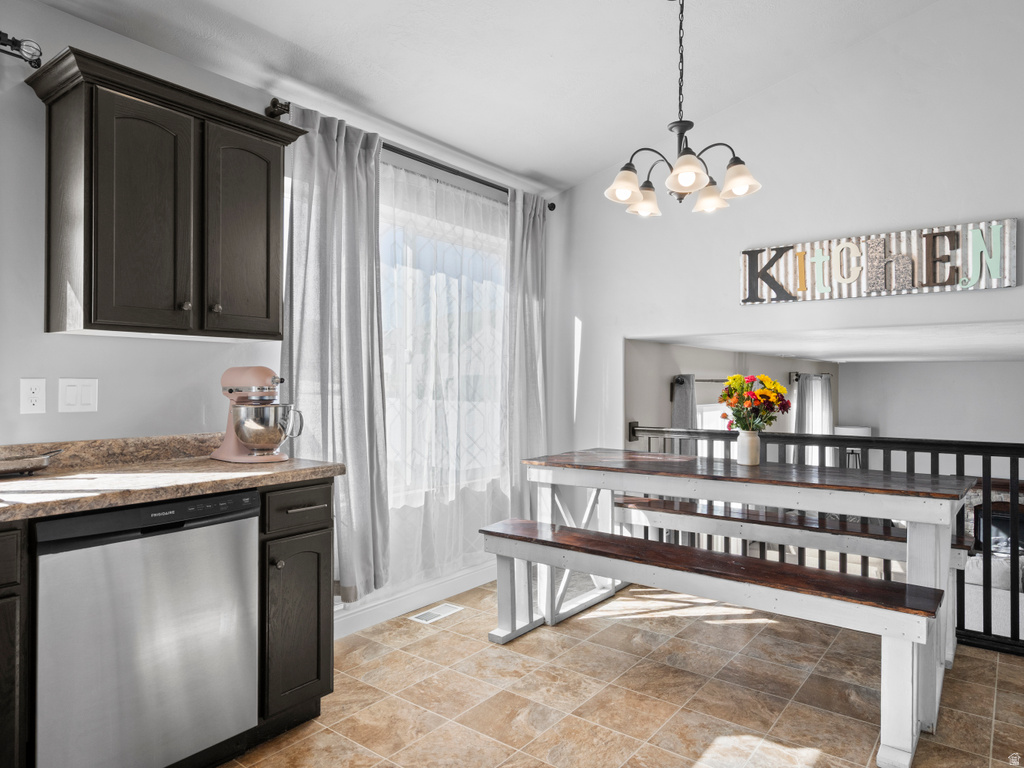 366 E 1970 N Tooele, UT 84074