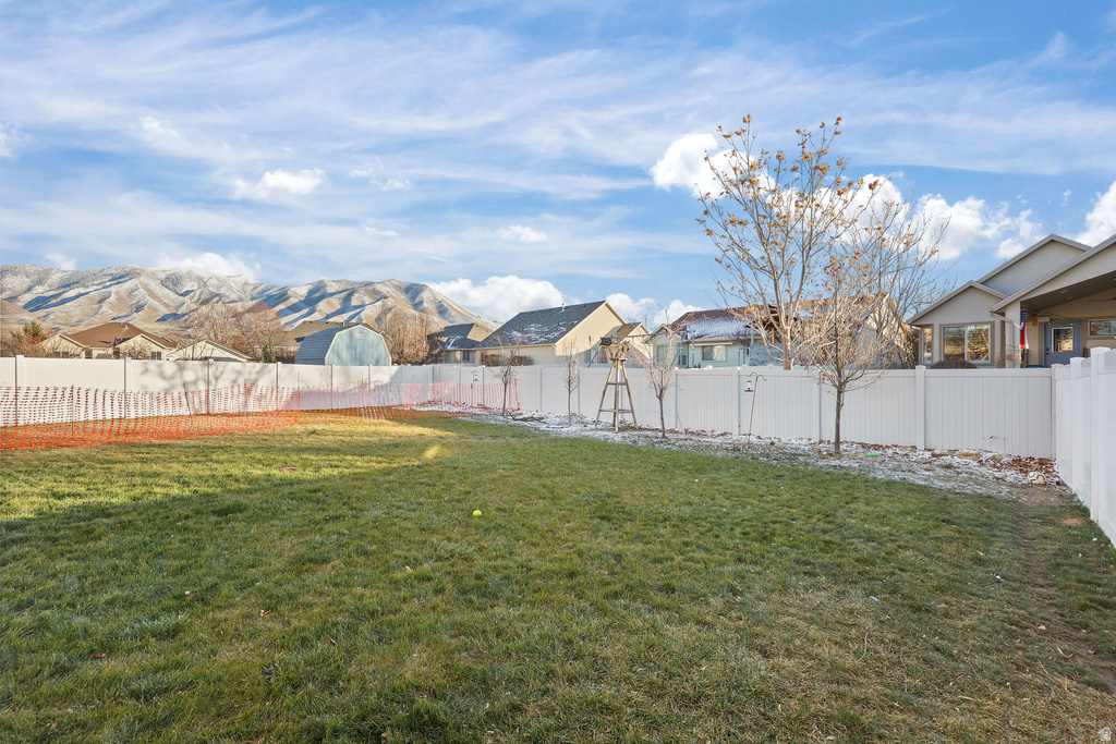 302 E INTERLOCHEN LN Stansbury Park, UT 84074