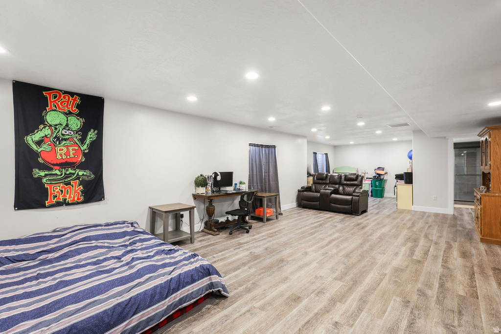 302 E INTERLOCHEN LN Stansbury Park, UT 84074