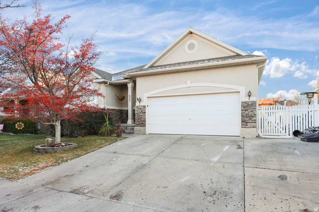 302 E INTERLOCHEN LN Stansbury Park, UT 84074