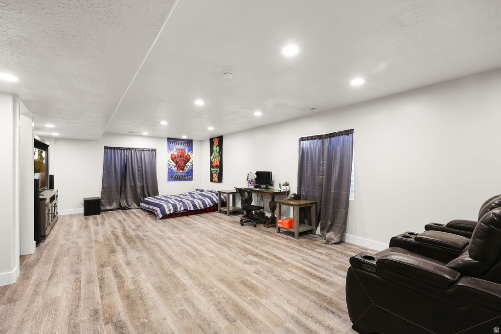 302 E INTERLOCHEN LN Stansbury Park, UT 84074