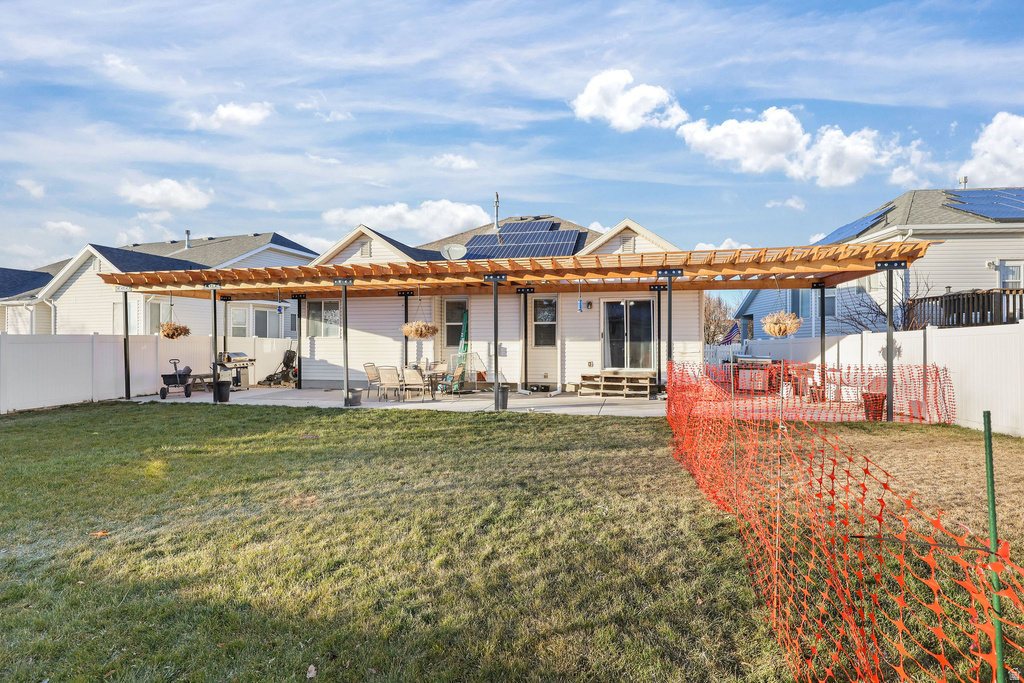 302 E INTERLOCHEN LN Stansbury Park, UT 84074