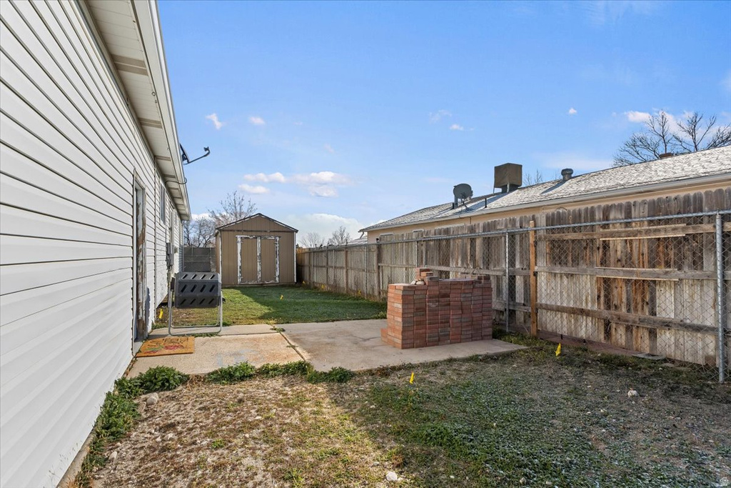 5025 W MOON FLOWER CIR Kearns, UT 84118