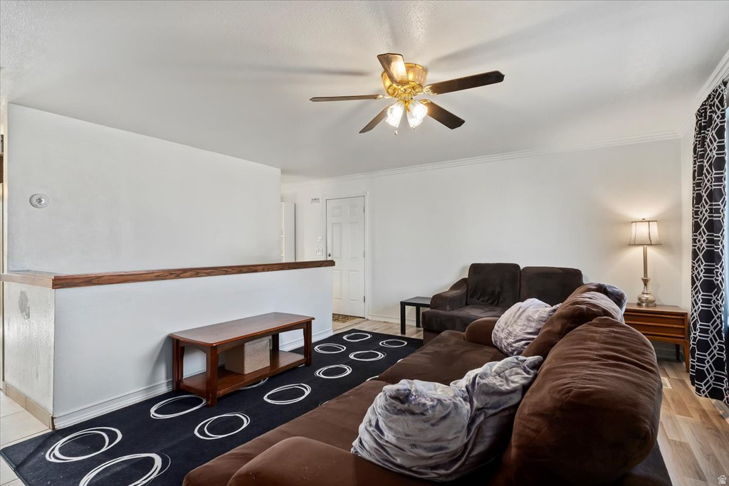 5025 W MOON FLOWER CIR Kearns, UT 84118