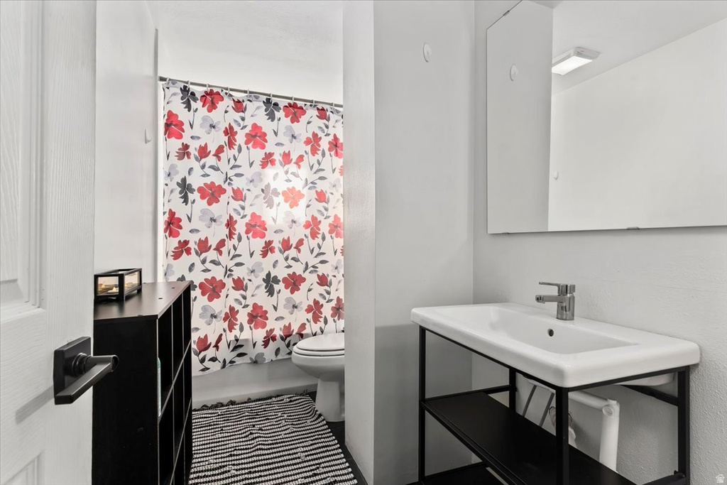 5025 W MOON FLOWER CIR Kearns, UT 84118