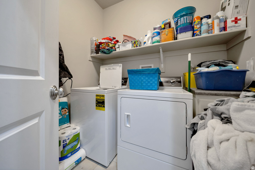 10804 S HIDDENWOOD DR Sandy, UT 84092