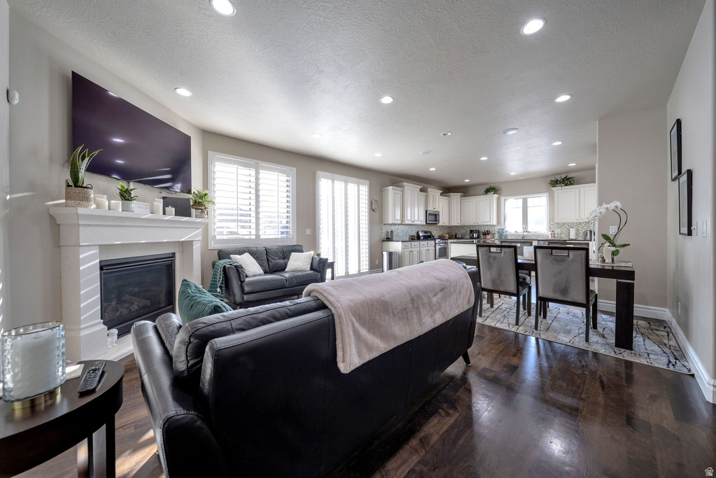 10804 S HIDDENWOOD DR Sandy, UT 84092