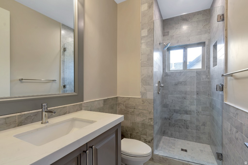 15734 S ROLLING BLUFF DR Draper (UT Cnty), UT 84020