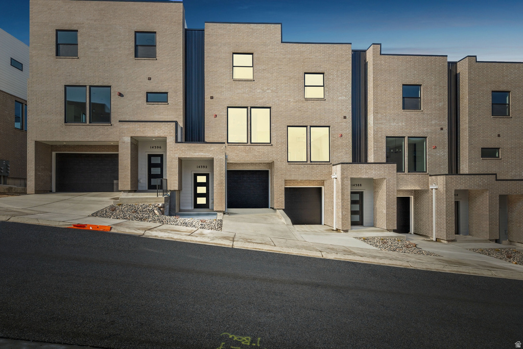 14392 S CHAMP CV Draper, UT 84020