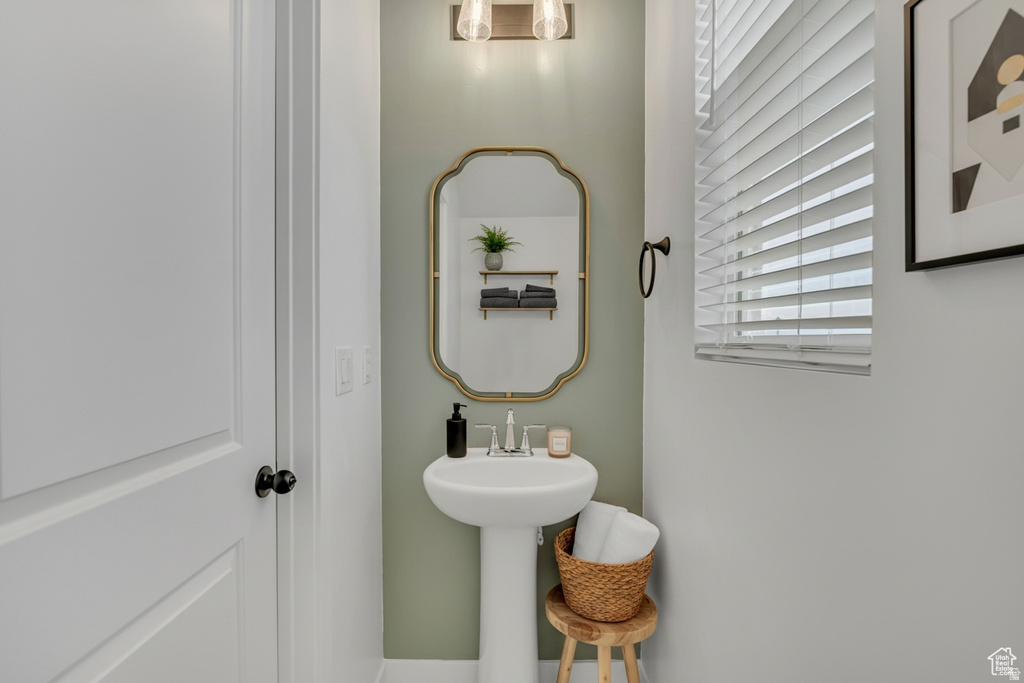 6718 W 11800 S South Jordan, UT 84009