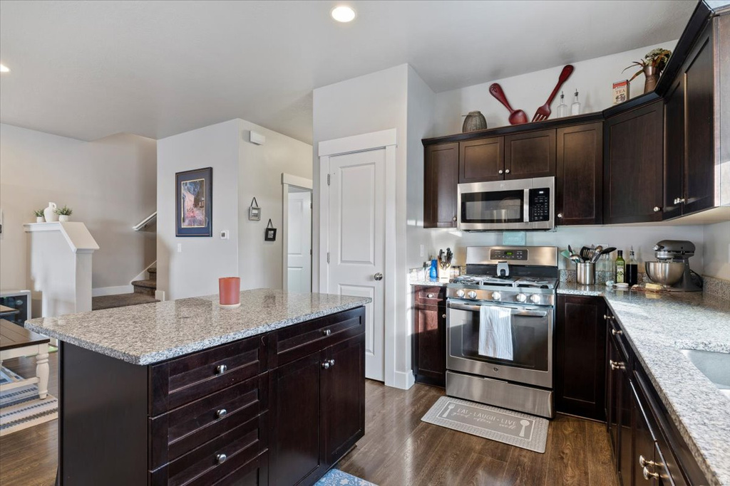 112 S 2875 W West Point, UT 84015