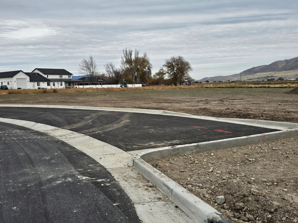 10263 N 5020 W Elwood, UT 84337