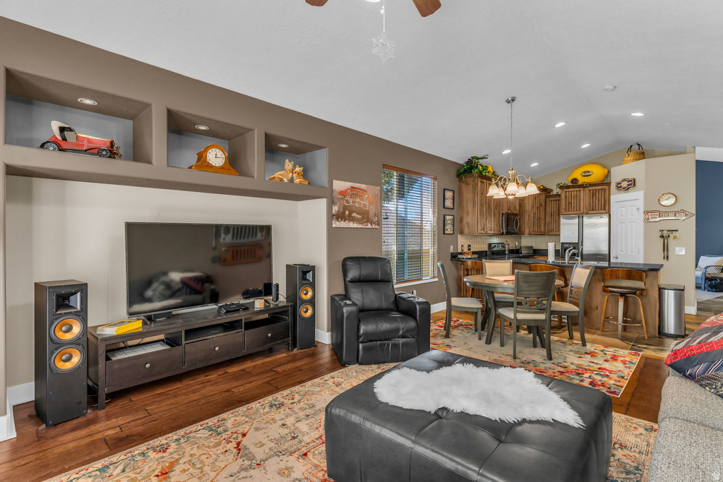 102 E MANILLA DR Draper, UT 84020