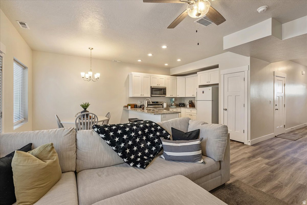 384 N 100 W Morgan, UT 84050