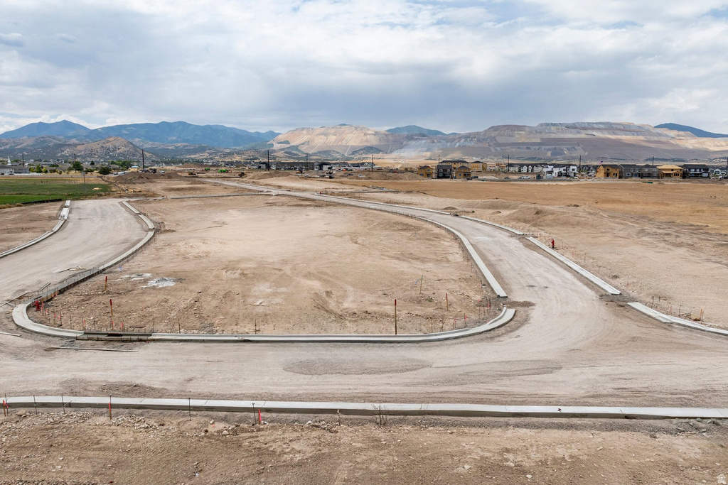 12729 S HARLOW ANN WAY #101 Herriman, UT 84096