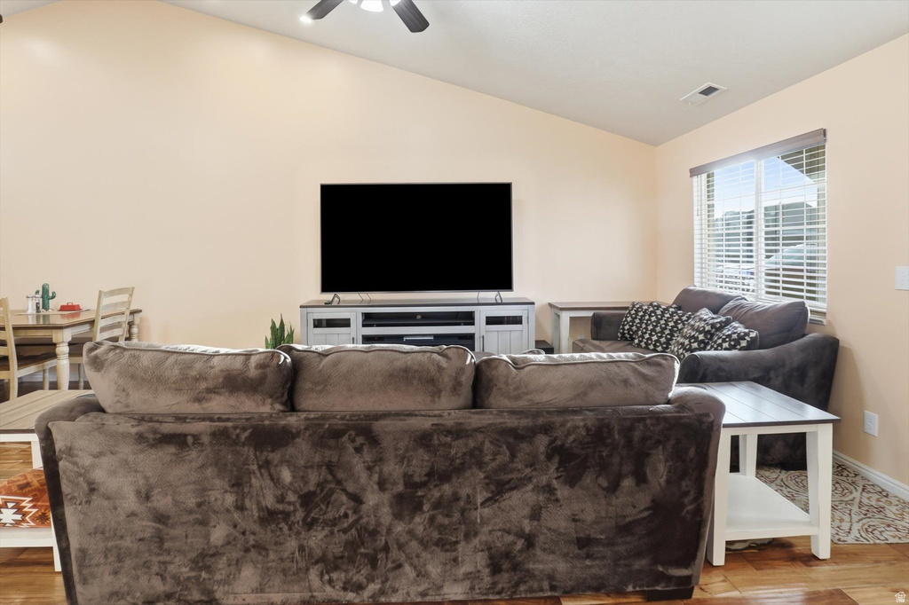 3582 N 3050 W Farr West, UT 84404