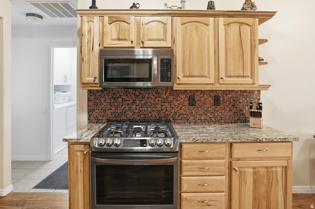 3582 N 3050 W Farr West, UT 84404