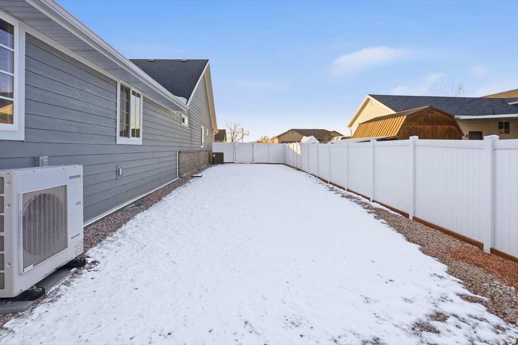 3582 N 3050 W Farr West, UT 84404