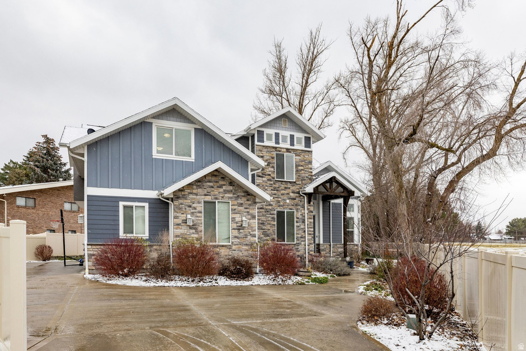 1826 E SPRING LN Holladay, UT 84117