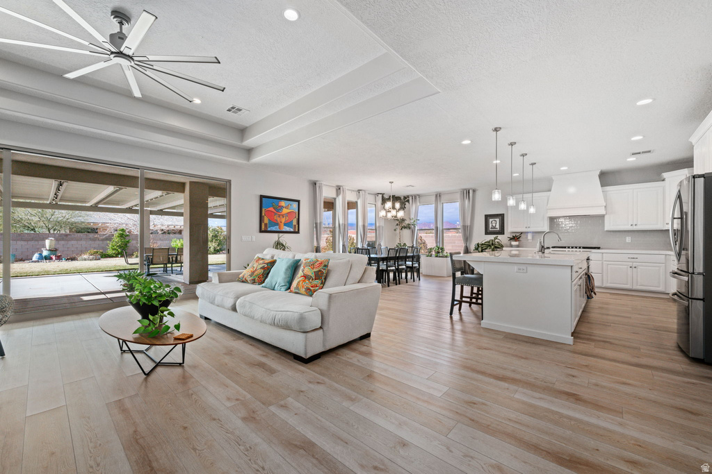 277 N BLACK CANYON AVE Washington, UT 84780