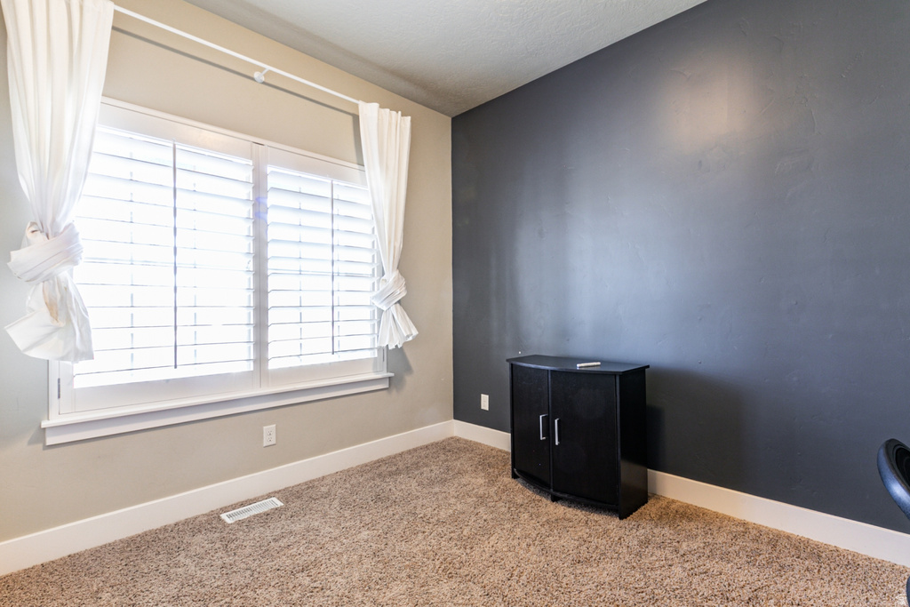 5297 W RANCHES PARK LN West Jordan, UT 84081