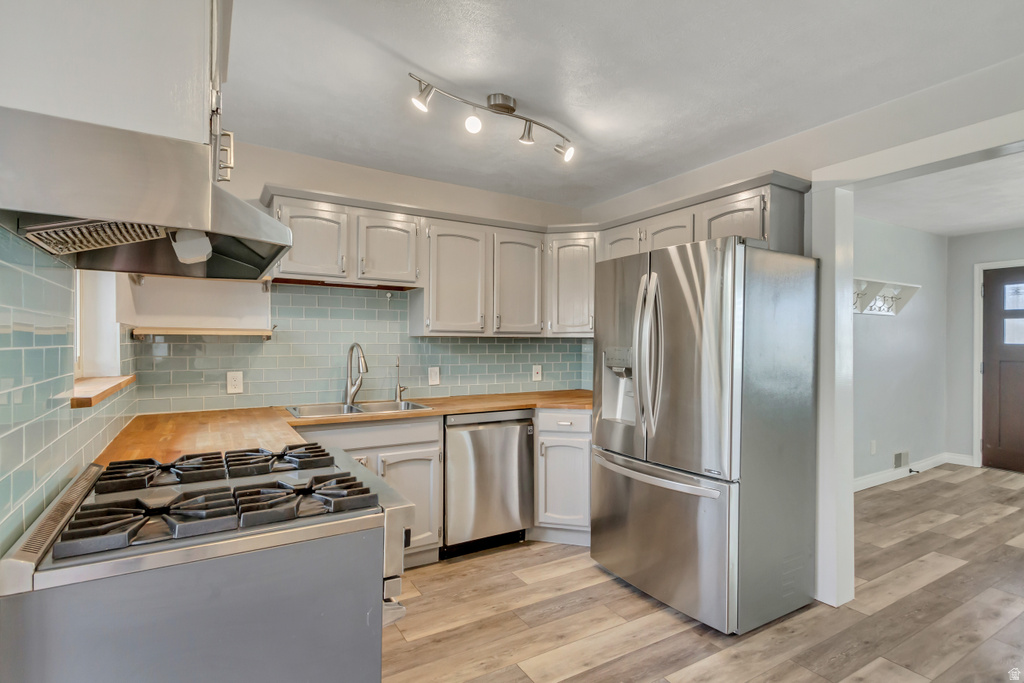 2567 E SIMPSON AVE Salt Lake City, UT 84109