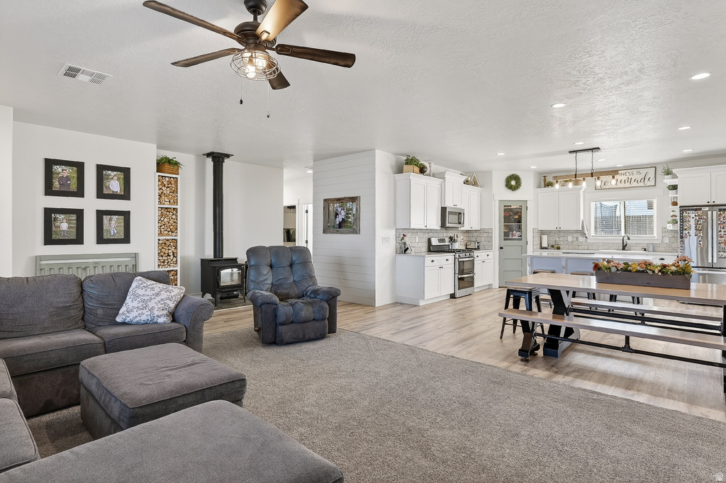 4236 N MAPLE CIR Enoch, UT 84721