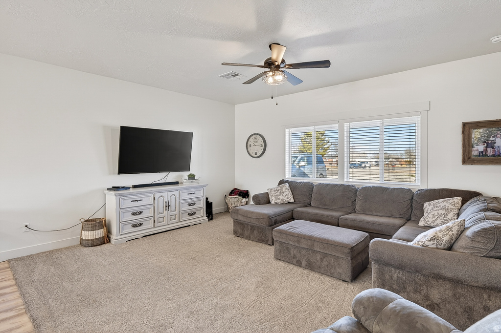 4236 N MAPLE CIR Enoch, UT 84721