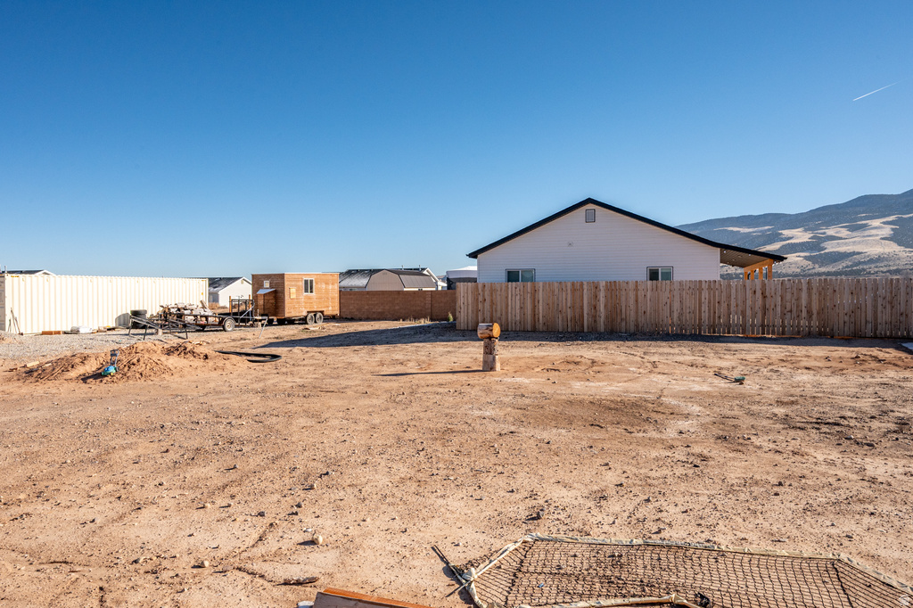 4236 N MAPLE CIR Enoch, UT 84721