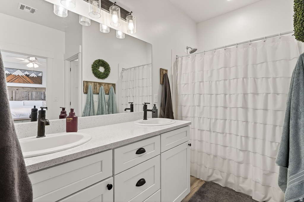 4236 N MAPLE CIR Enoch, UT 84721