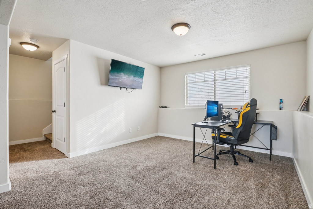 2564 W 5950 S Roy, UT 84067