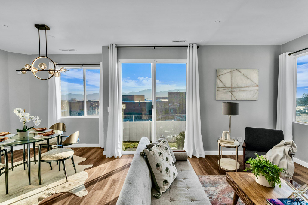 8459 S IVY GABLE DR West Jordan, UT 84081