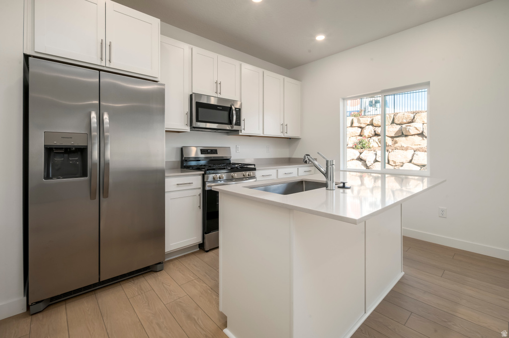 1692 W BLUE FLAX DR #3126 Saratoga Springs, UT 84045