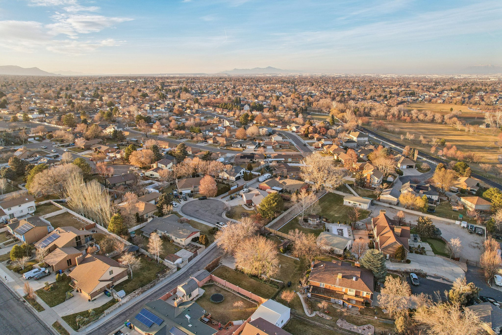 2964 W CONTINENTAL CIR Taylorsville, UT 84129