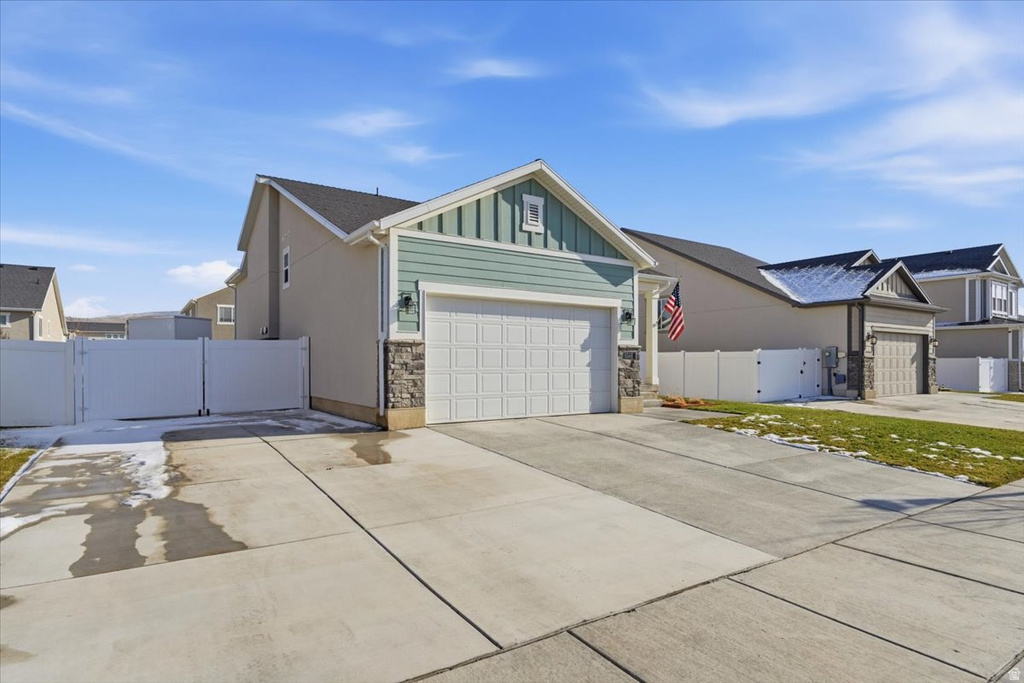 6548 N FIONA ST Eagle Mountain, UT 84005
