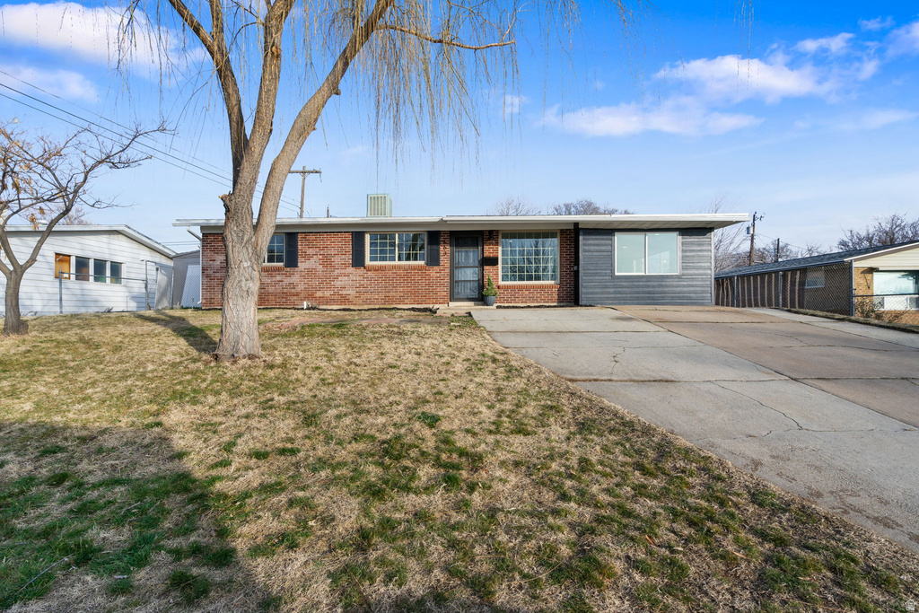 463 N 200 W Clearfield, UT 84015