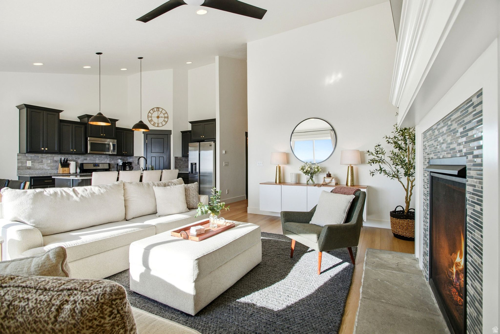 617 W 4050 N Lehi, UT 84043