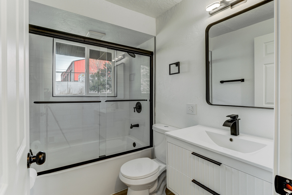 1226 N 450 W Sunset, UT 84015